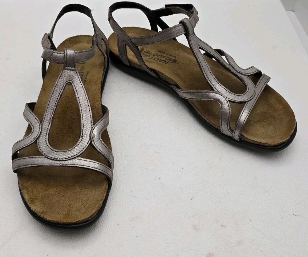 Naot Dorith Sandals Womens EU 38 US 7 Metallic Leather T Strap Comfort